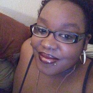 Meet your Posher, Consuela